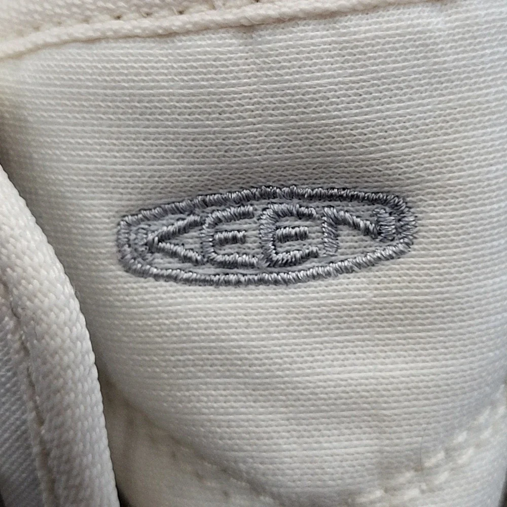 KEEN Terradora Ankle Waterproof Winter Boots Off White Hiking Gorpcore Womens 8